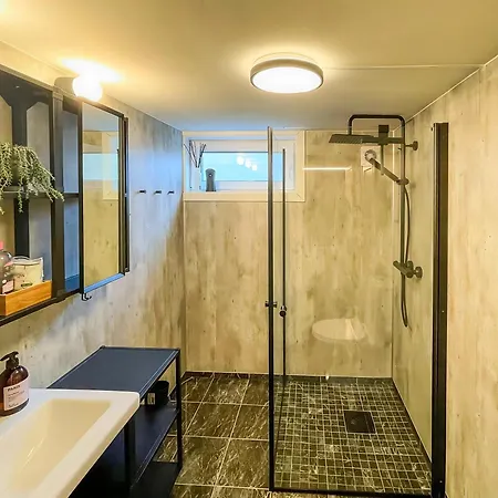 Underground Flat Appartement Åndalsnes