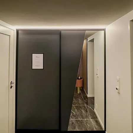 Appartement Underground Flat *