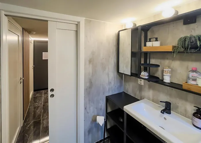 Underground Flat Lägenhet