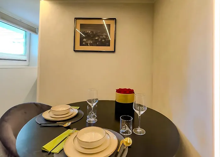 Underground Flat *