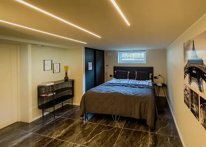 Underground Flat Apartament